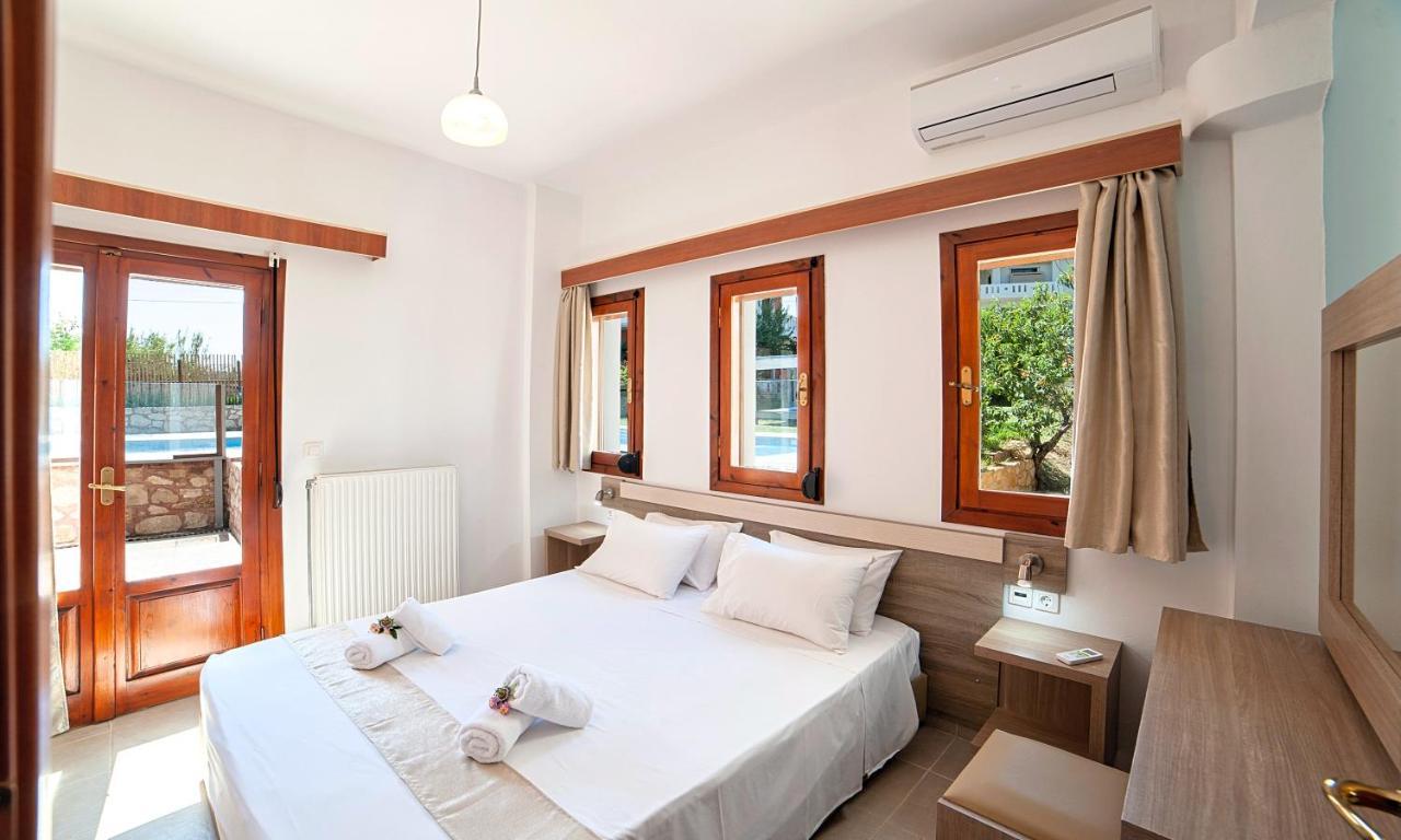 Island Villa Heated Pool 게오르기우폴리스 외부 사진